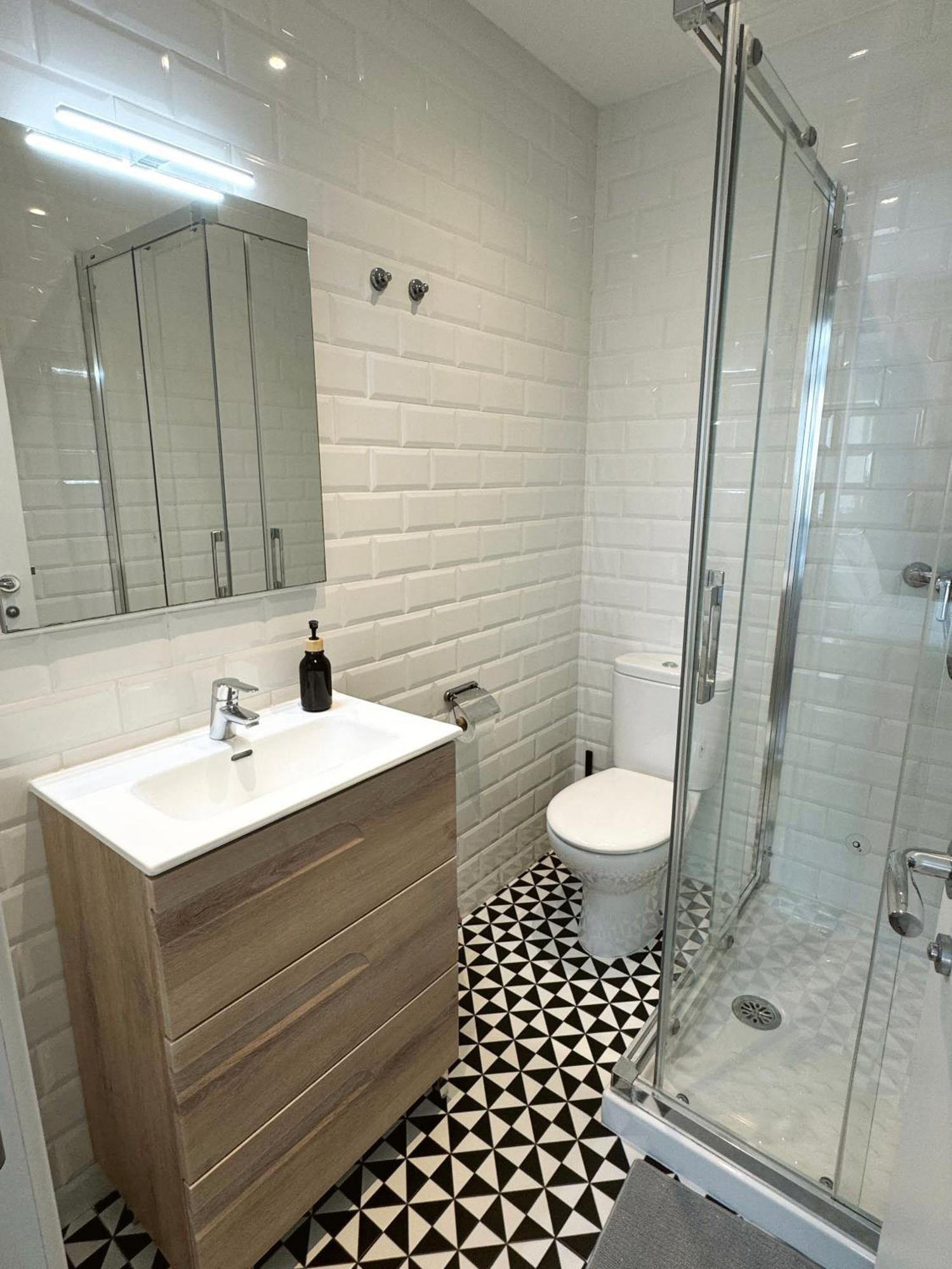 Central Penthouse Double Room Ensuite - Grand Central House Gibraltar Luaran gambar